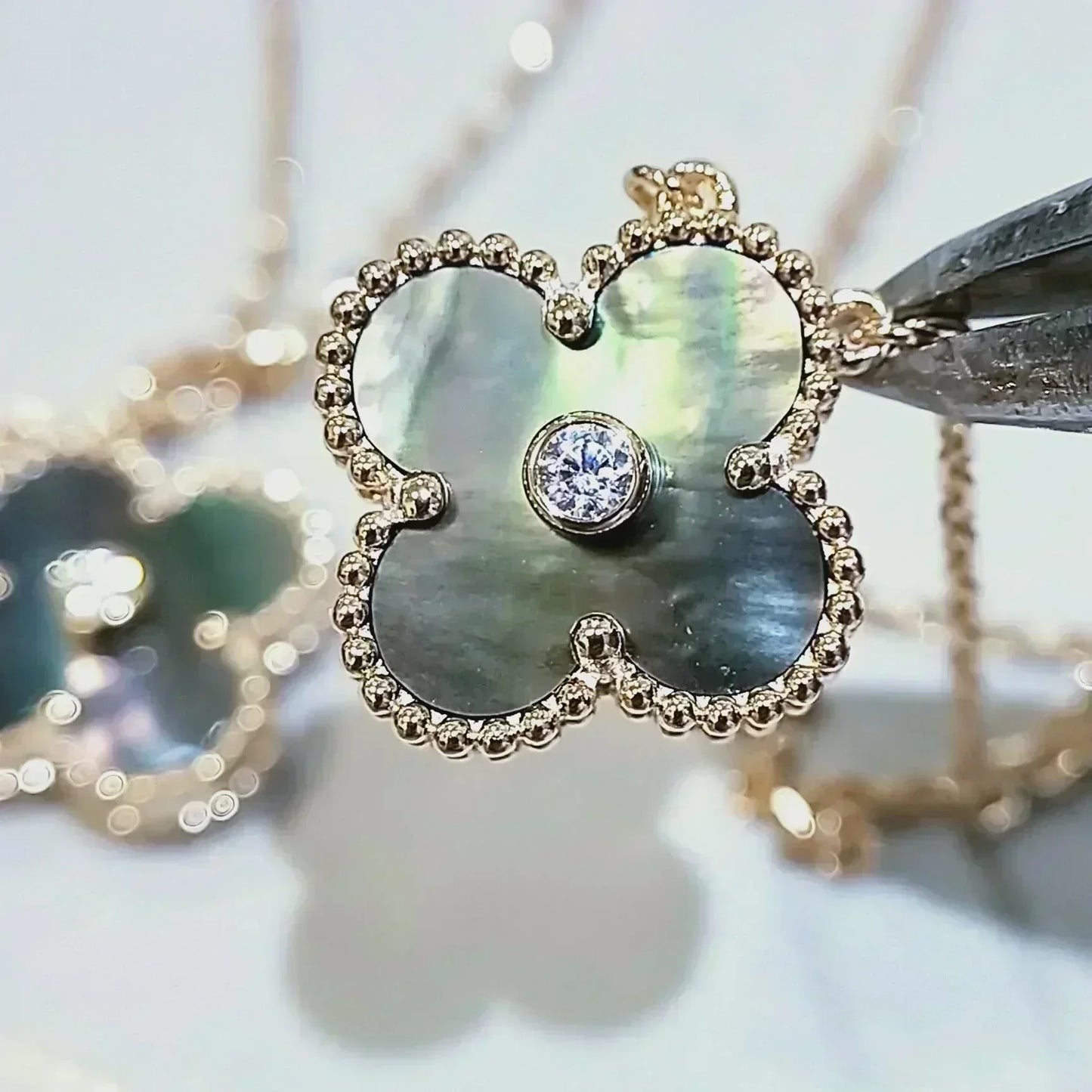 Miro CLOVER 15MM DIAMOND AND MOTHER-OF-GREY NECKLACE