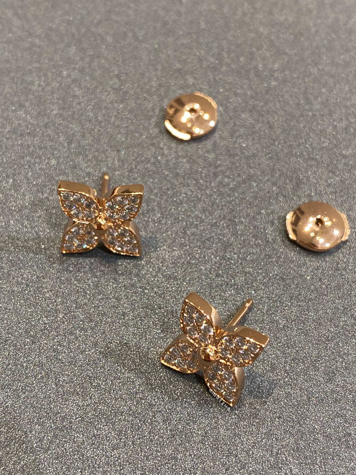 Miro STAR DIAMOND EARRINGS