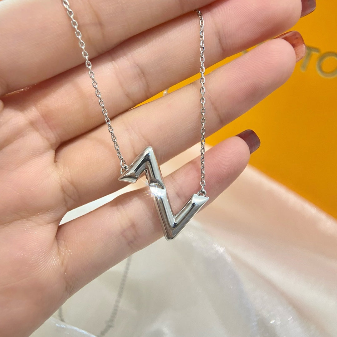 Miro VOLTE UPSIDE DOWN NECKLACE