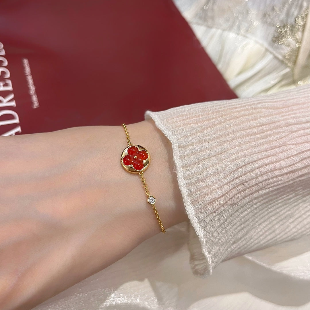 Miro SUN PEDANT CARNELIAN BRACELET