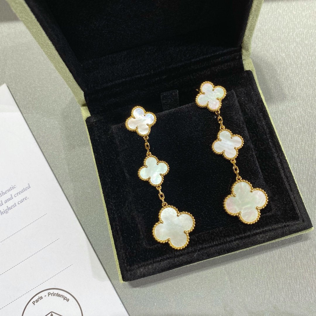 Miro CLOVER MOP 3 MOTIFS GOLD EARRINGS