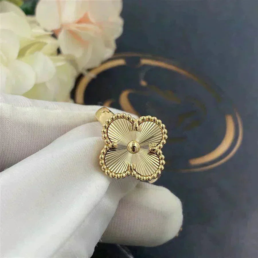 Miro CLOVER GOLD RING