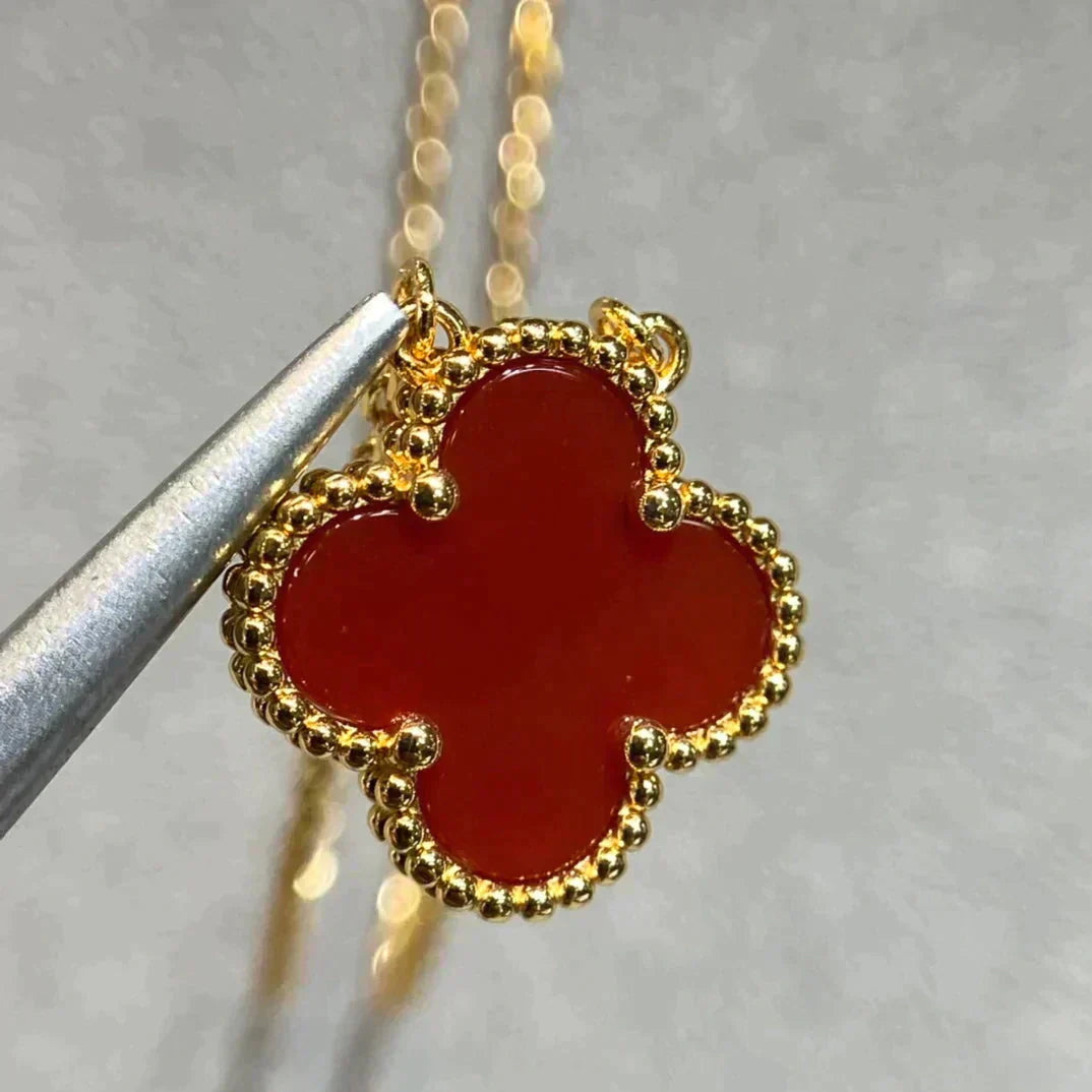 Miro CLOVER 15MM CARNELIAN SINGLE FLOWER NECKLACE