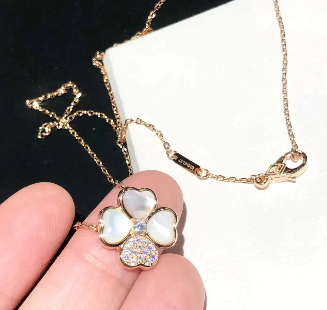Miro CLOVER MOP DIAMOND ROSE GOLD NECKLACE