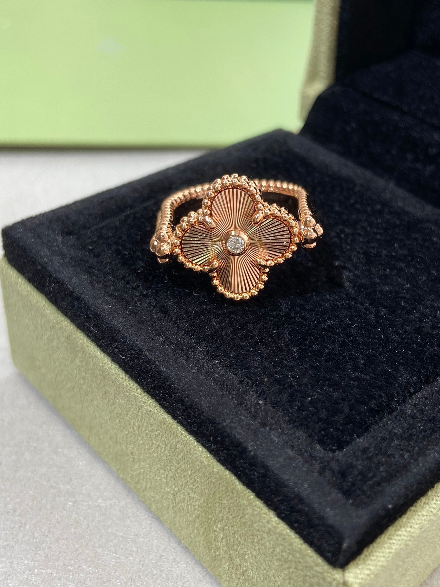 Miro CLOVER RIVERSIBLE ROSE GOLD RING