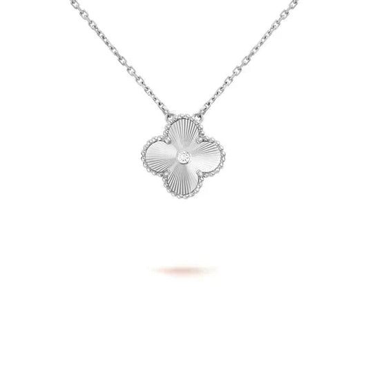 Miro CLOVER  15MM DIAMOND LASER NECKLACE SILVER