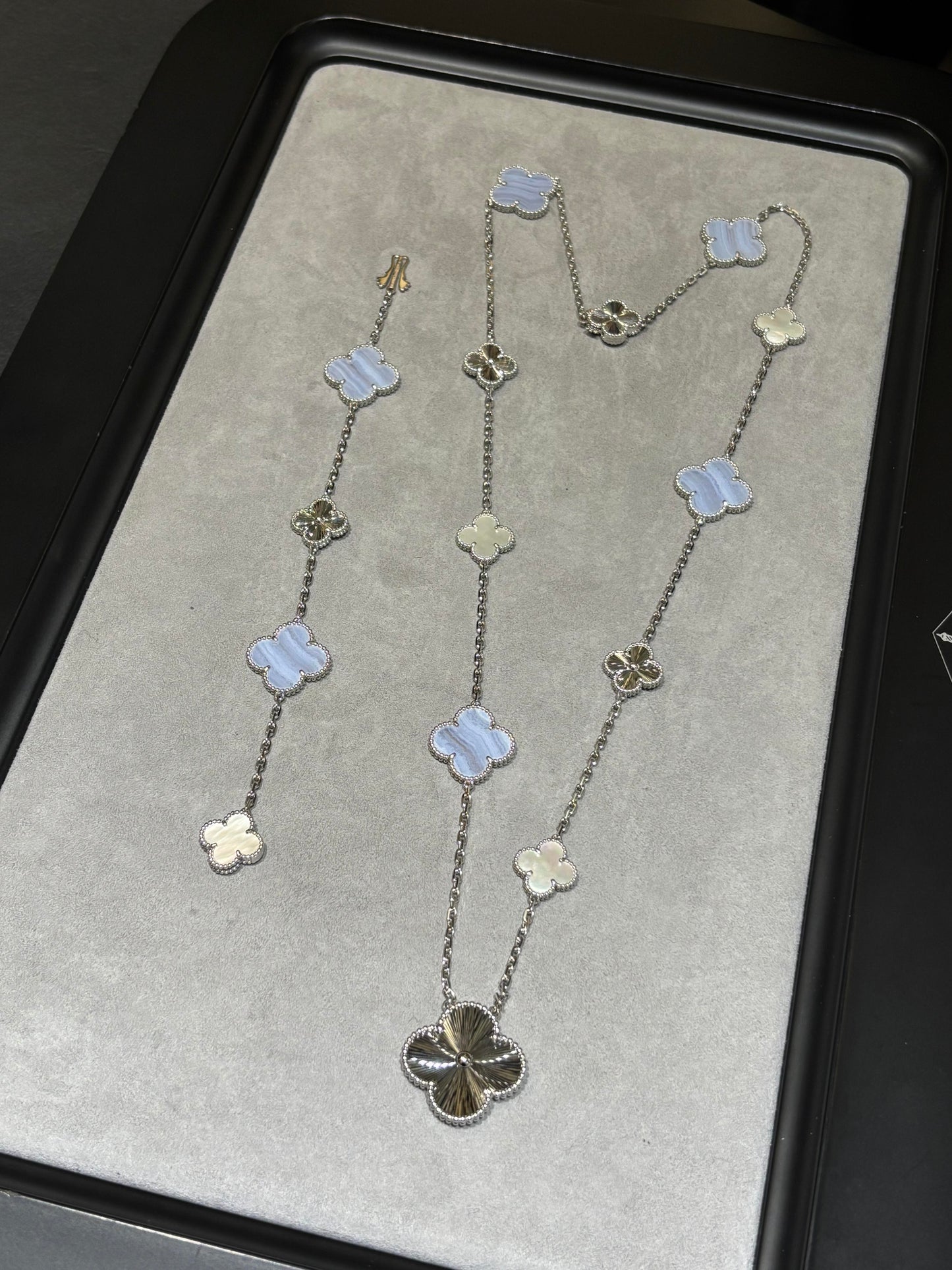 [Miro ] 25 NEW CLOVER 15 MOTIFS PURPLE CHALCEDONY