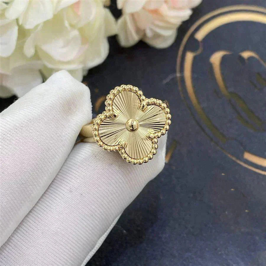 Miro CLOVER GOLD RING